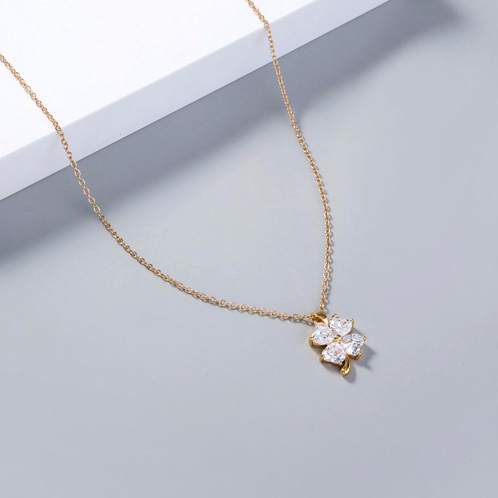 Golden love four-leaf clover white zircon
