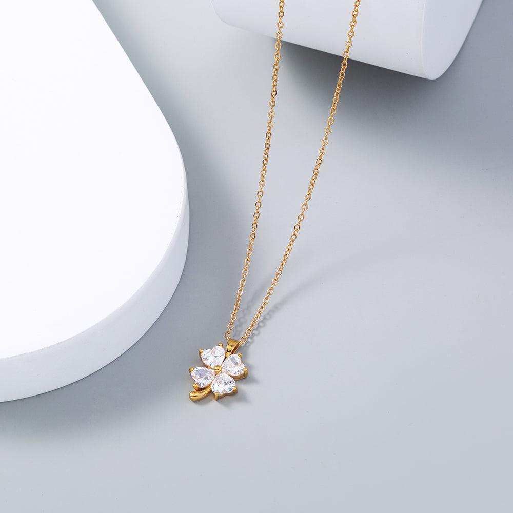 Golden love four-leaf clover white zircon
