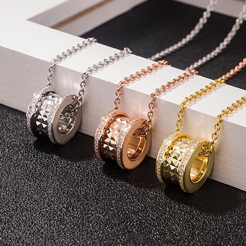 Kette mit Mikrodiamant-Anhänger